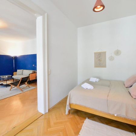 Beautiful Flat Next To Karlskirche Wiedeń Zewnętrze zdjęcie