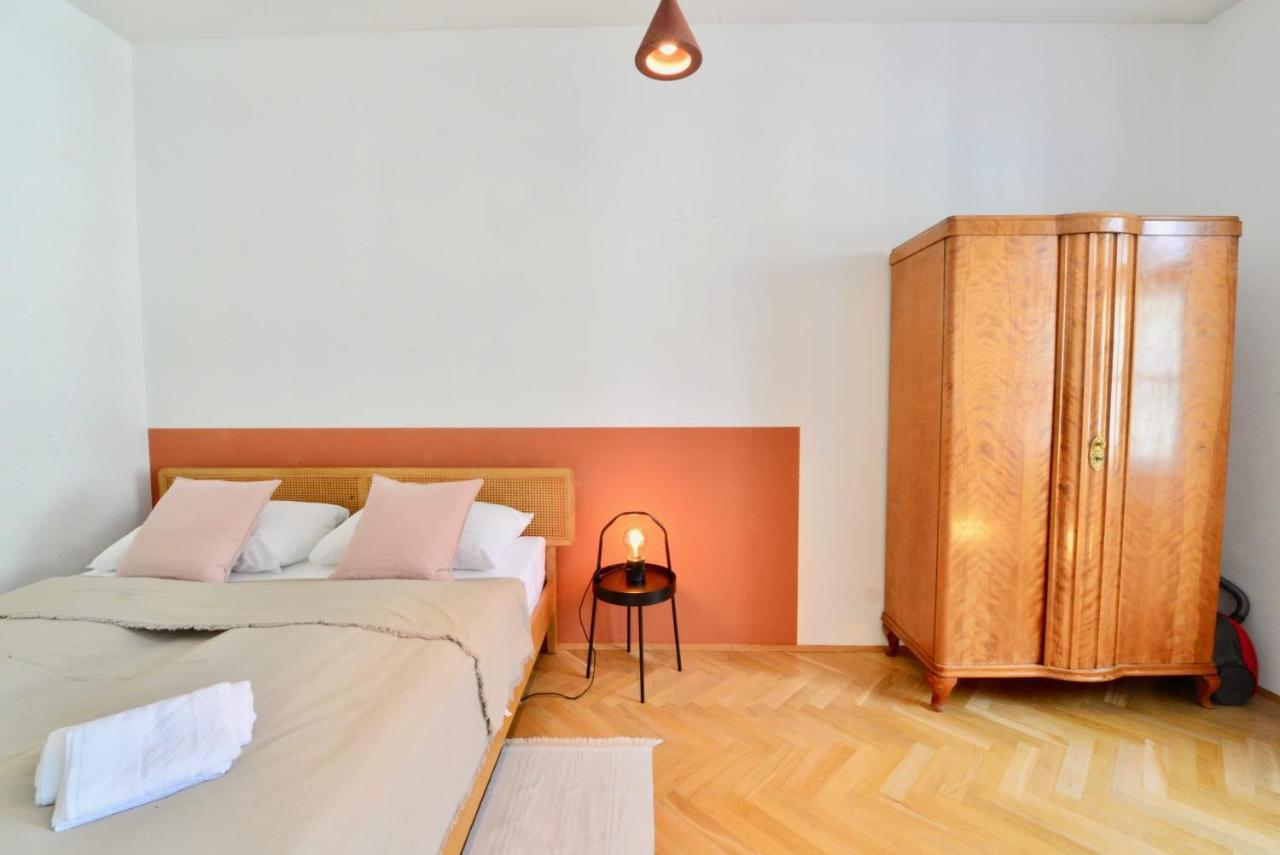 Beautiful Flat Next To Karlskirche Wiedeń Zewnętrze zdjęcie
