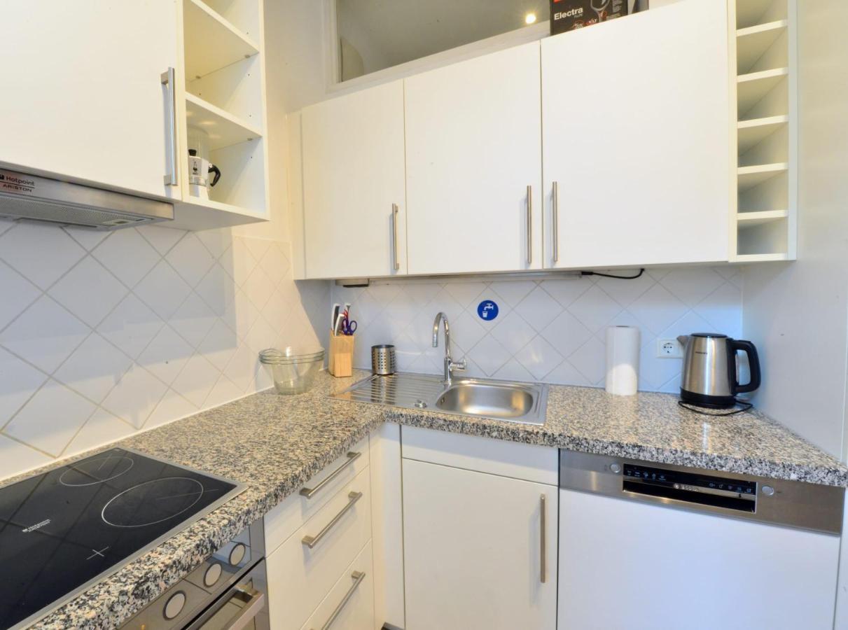Beautiful Flat Next To Karlskirche Wiedeń Zewnętrze zdjęcie