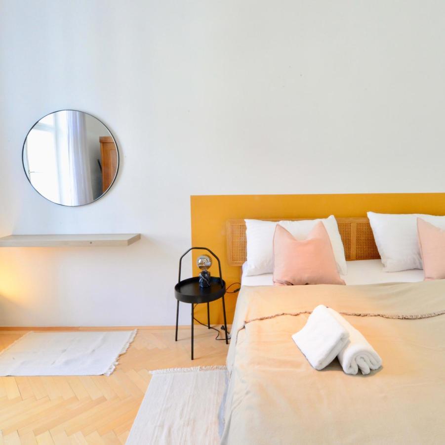 Beautiful Flat Next To Karlskirche Wiedeń Zewnętrze zdjęcie