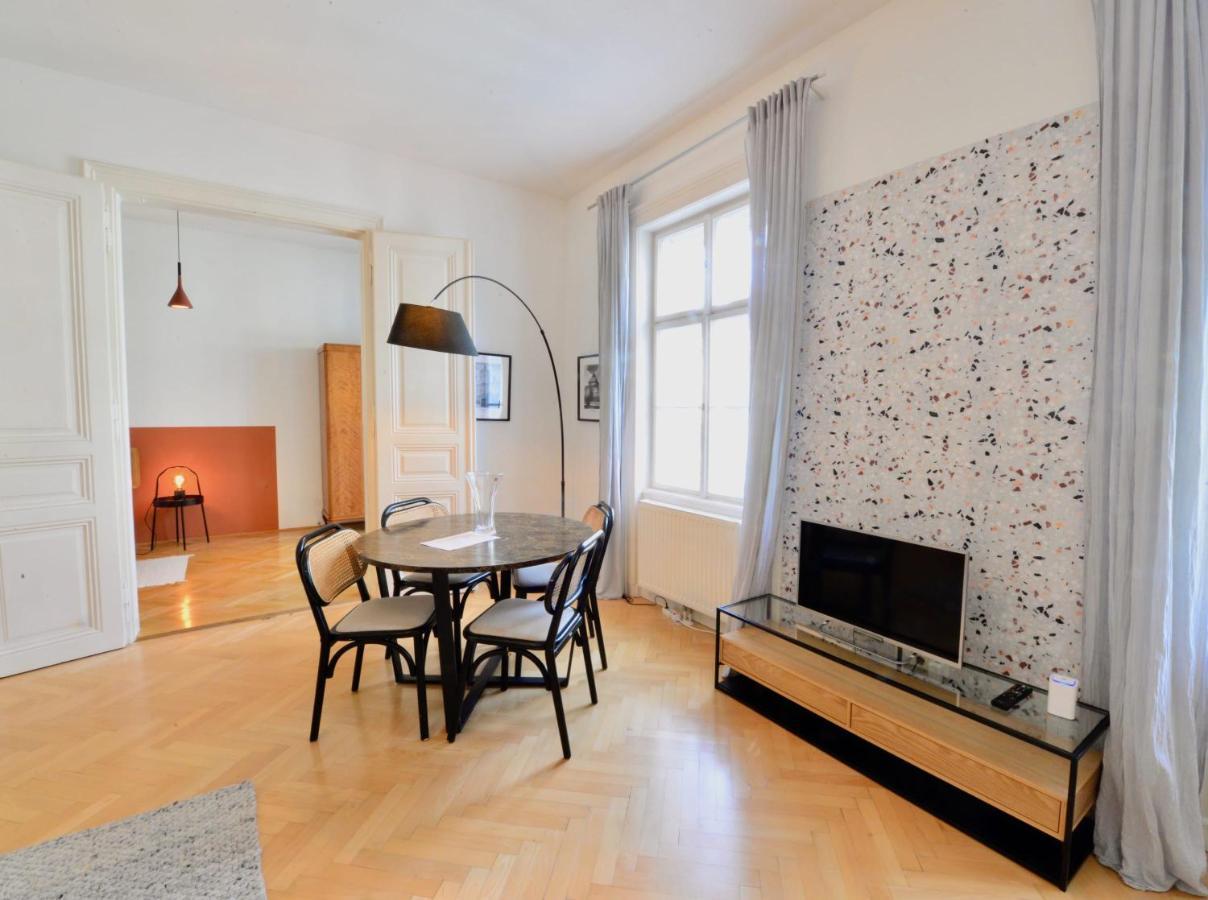Beautiful Flat Next To Karlskirche Wiedeń Zewnętrze zdjęcie